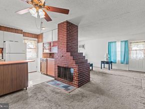 14 Vista Road, Levittown PA 19057