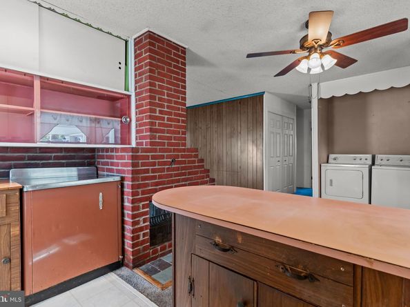 14 Vista Road, Levittown PA 19057