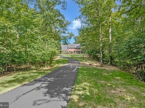 116 Lake Drive, Sterling VA 20164