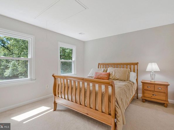 116 Lake Drive, Sterling VA 20164