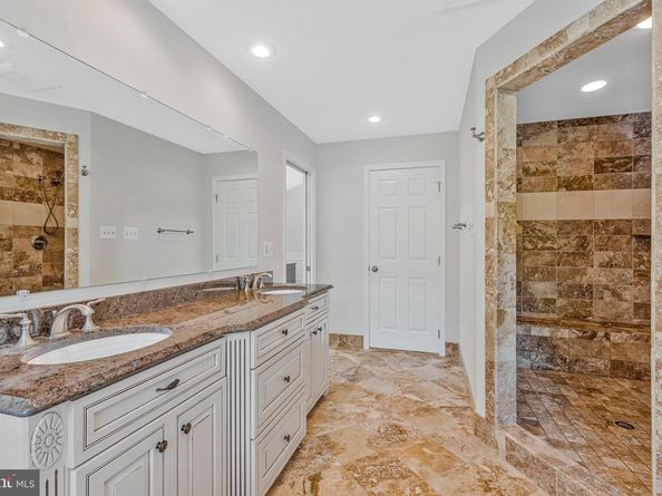 116 Lake Drive, Sterling VA 20164