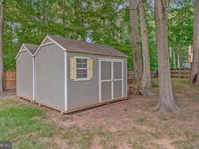 116 Lake Drive, Sterling VA 20164