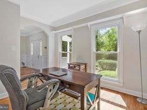 116 Lake Drive, Sterling VA 20164