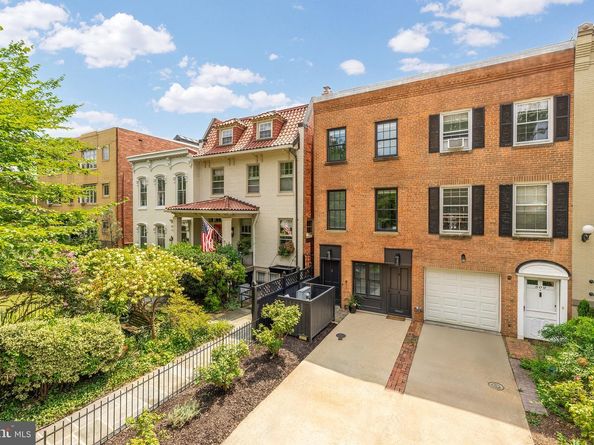 811 E Capitol Street SE, Washington DC 20003