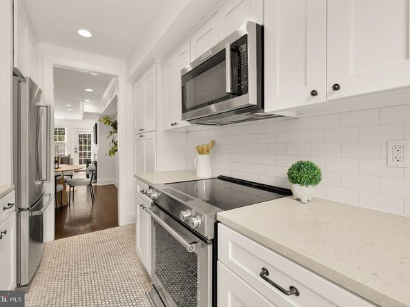 811 E Capitol Street SE, Washington DC 20003