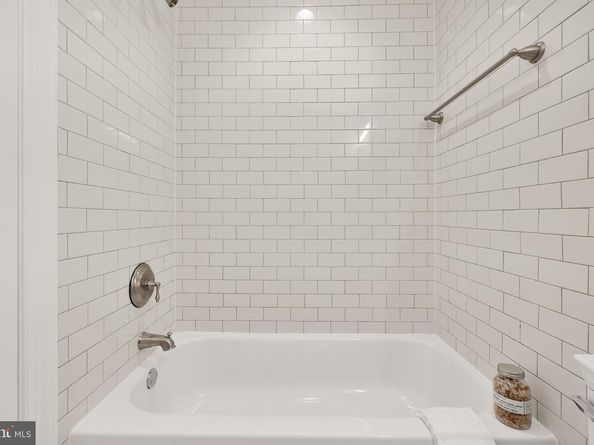 811 E Capitol Street SE, Washington DC 20003