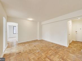 1 Scott Circle NW 121, Washington DC 20036