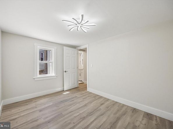 926 Winton Street, Philadelphia PA 19148
