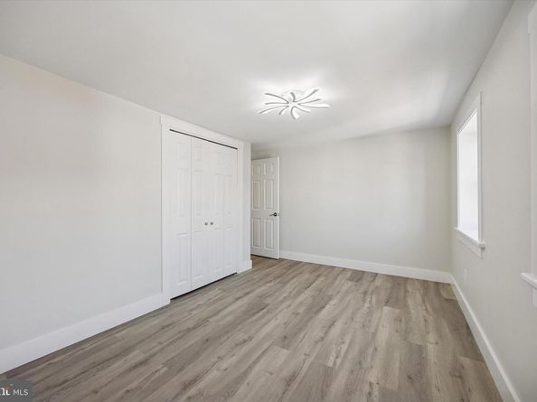 926 Winton Street, Philadelphia PA 19148