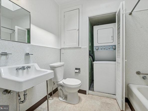 3315 Saint Vincent Street, Philadelphia PA 19149