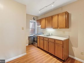 3315 Saint Vincent Street, Philadelphia PA 19149