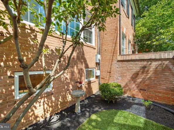 307 Gibbon Street, Alexandria VA 22314