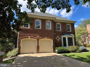 4825 26TH Street N, Arlington VA 22207