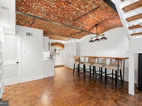 2 Willings Alley Mews, Philadelphia PA 19106