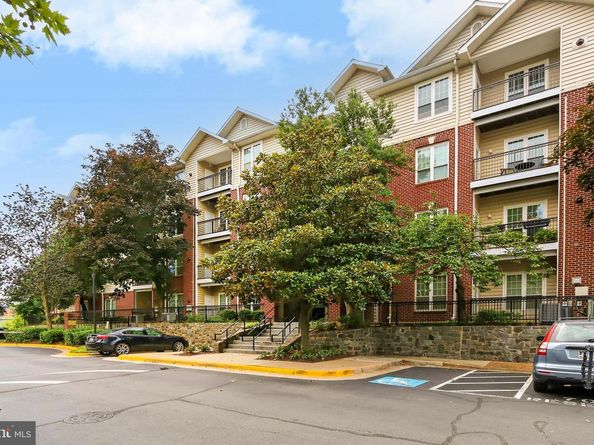 1521 Spring Gate Drive 10413, Mclean VA 22102