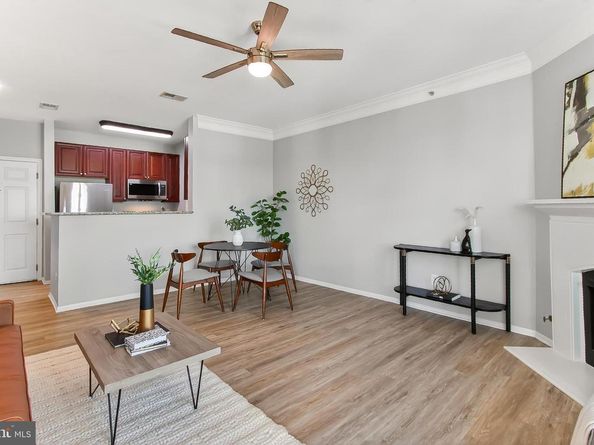 1521 Spring Gate Drive 10413, Mclean VA 22102