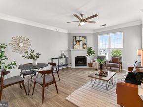 1521 Spring Gate Drive 10413, Mclean VA 22102