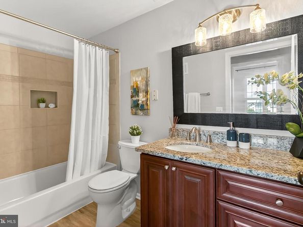 1521 Spring Gate Drive 10413, Mclean VA 22102