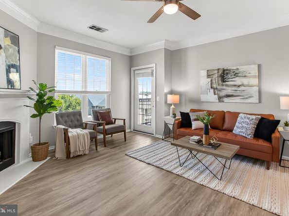 1521 Spring Gate Drive 10413, Mclean VA 22102