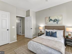 1521 Spring Gate Drive 10413, Mclean VA 22102