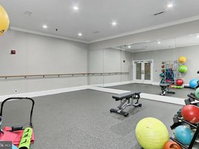 1521 Spring Gate Drive 10413, Mclean VA 22102