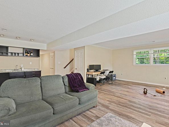 2918 Glenvale Drive, Fairfax VA 22031