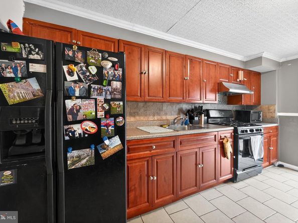 905 Daly Street, Philadelphia PA 19148