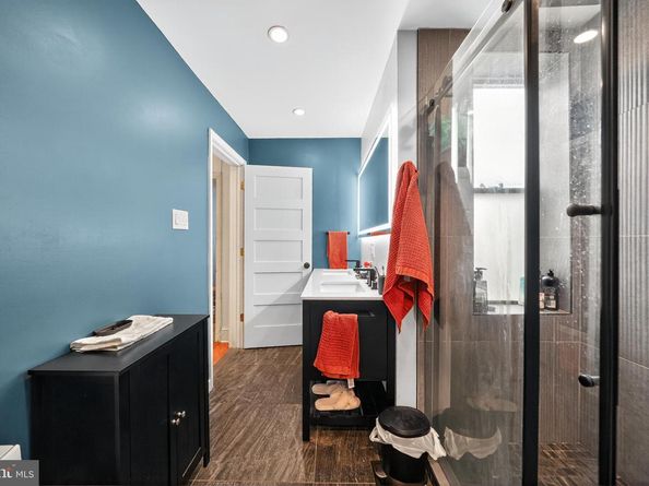 905 Daly Street, Philadelphia PA 19148