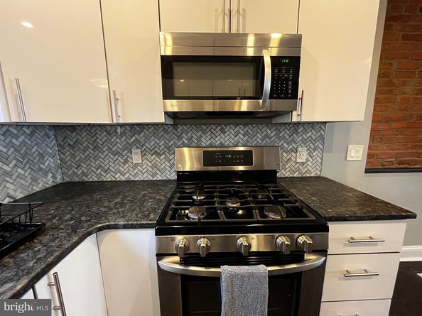 2423 W Seybert Street, Philadelphia PA 19121