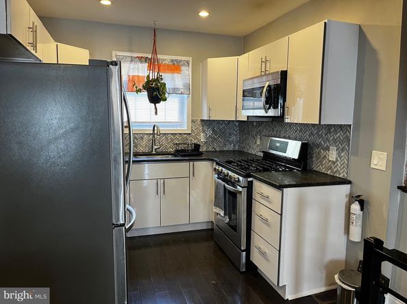 2423 W Seybert Street, Philadelphia PA 19121