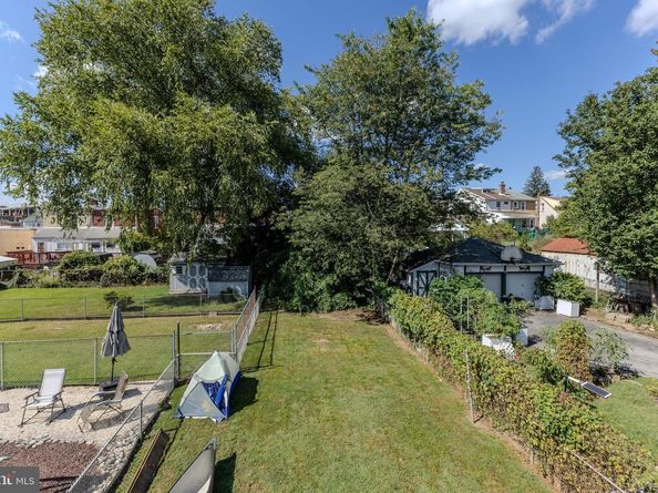9 Harrison Avenue, Clifton Heights PA 19018