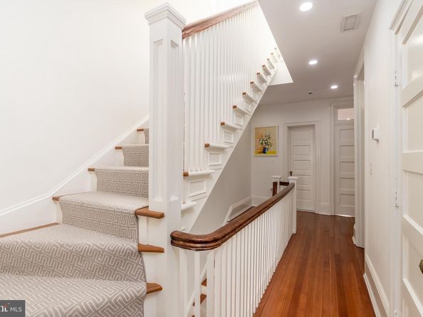 2131 Bancroft Place NW, Washington DC 20008