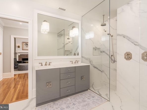 2131 Bancroft Place NW, Washington DC 20008