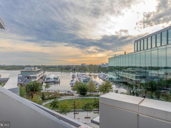 525 Water Street SW 403, Washington DC 20024