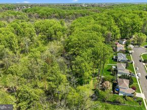 503 Ridgerun Lane, Philadelphia PA 19111