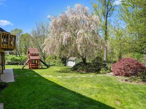 503 Ridgerun Lane, Philadelphia PA 19111