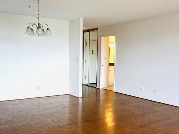 8340 Greensboro Drive 906, Mclean VA 22102