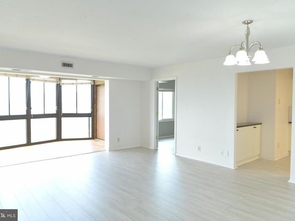 8340 Greensboro Drive 906, Mclean VA 22102