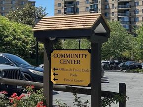 8340 Greensboro Drive 906, Mclean VA 22102