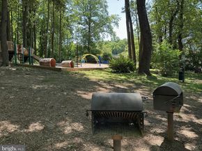 8340 Greensboro Drive 906, Mclean VA 22102