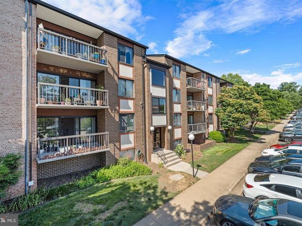 9730 Kingsbridge Drive 3, Fairfax VA 22031