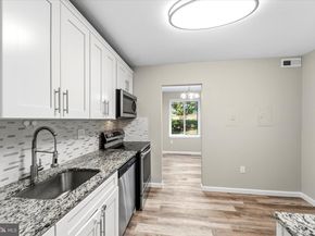 9730 Kingsbridge Drive 3, Fairfax VA 22031