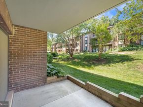 9730 Kingsbridge Drive 3, Fairfax VA 22031