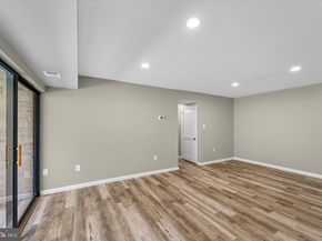 9730 Kingsbridge Drive 3, Fairfax VA 22031