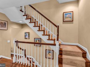 1118 N Pitt Street N, Alexandria VA 22314