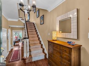 1118 N Pitt Street N, Alexandria VA 22314