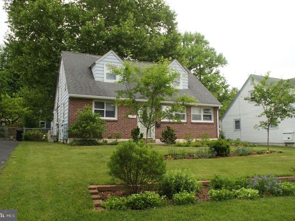 2407 Secane Road, Secane PA 19018