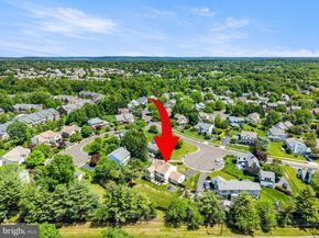 6 Goldenrod Court, Newtown PA 18940