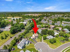 6 Goldenrod Court, Newtown PA 18940