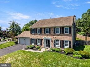 6 Goldenrod Court, Newtown PA 18940